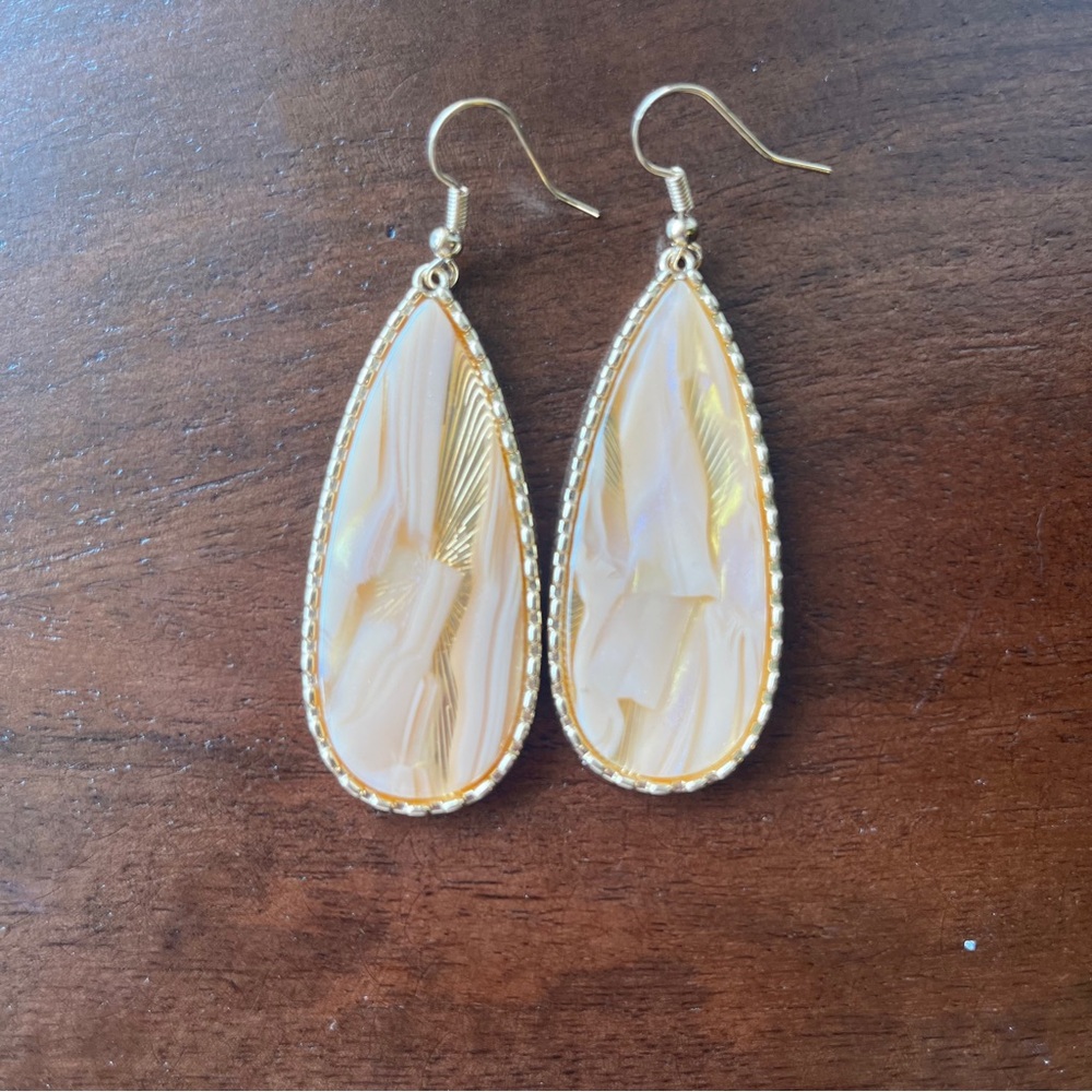 Marbled Peach Large Tear Drop Earrings